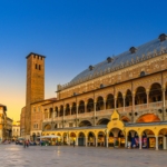 Padua Palazzo della Ragione shutterstock_1798648396 - Kultur und Therme in Abano